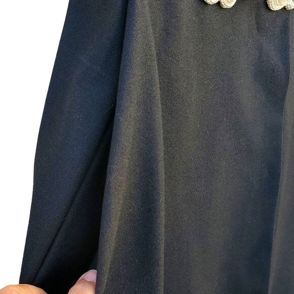 60s Black Dress Linen Wrap Soutache Ribbon Frog Buttons Union Label Size 8 - Picture 12 of 14